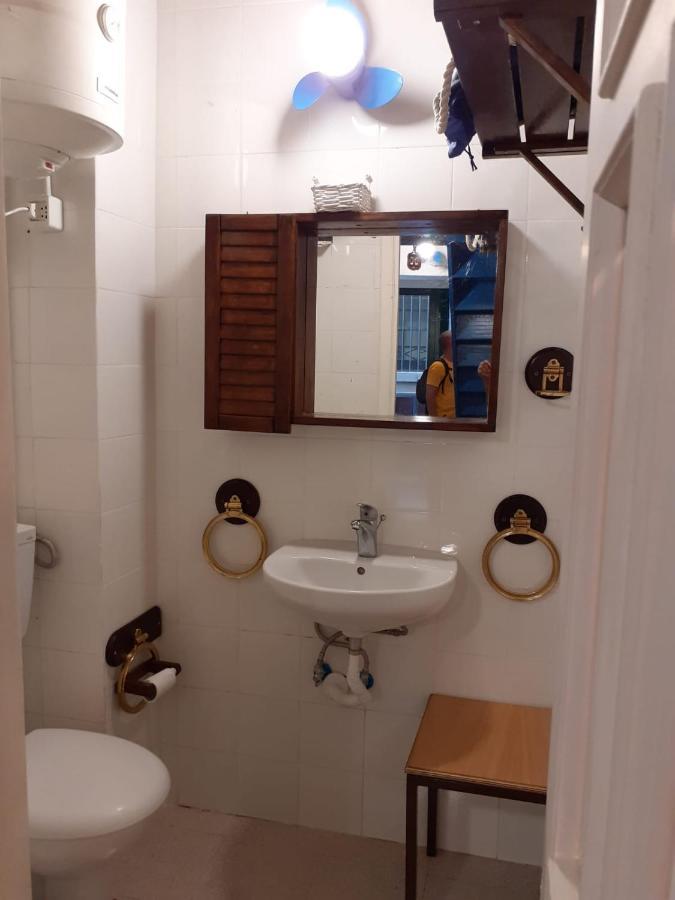 La Tana Del Porto Apartment Наполи Екстериор снимка